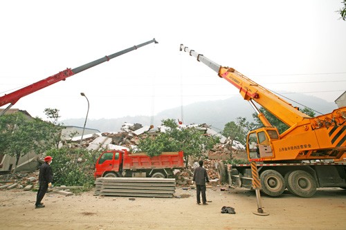 Sauvetage dans le séisme de 2008 au Sichuan-SANY
