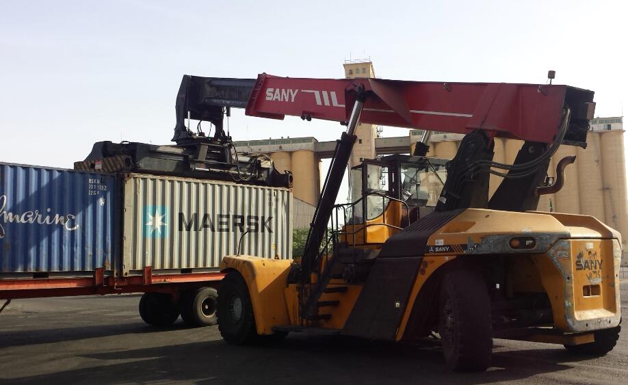 Les reach stackers de SANY au Port-Soudan